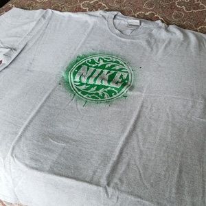 Nike t-shirt
